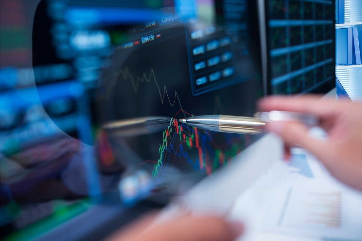 Компания HQ Broker