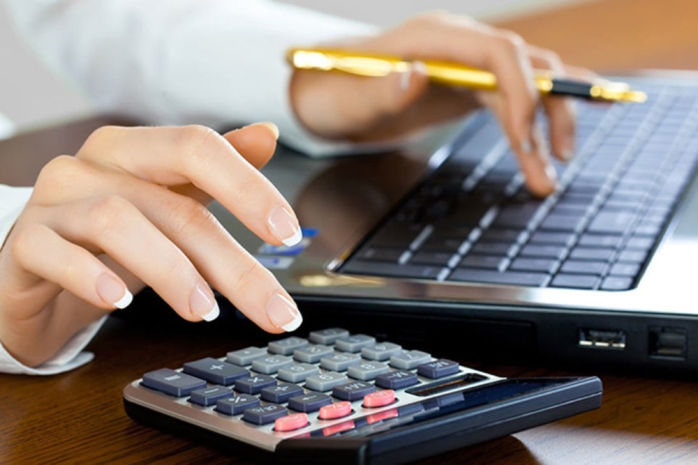 Различают прибыль от деятельности